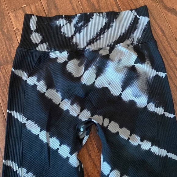 Pink leggings - Picture 5 of 5